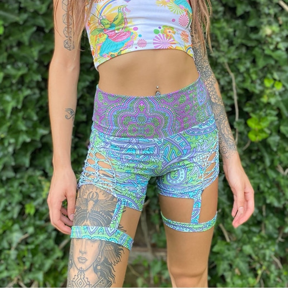 Astral Vision Design shorts